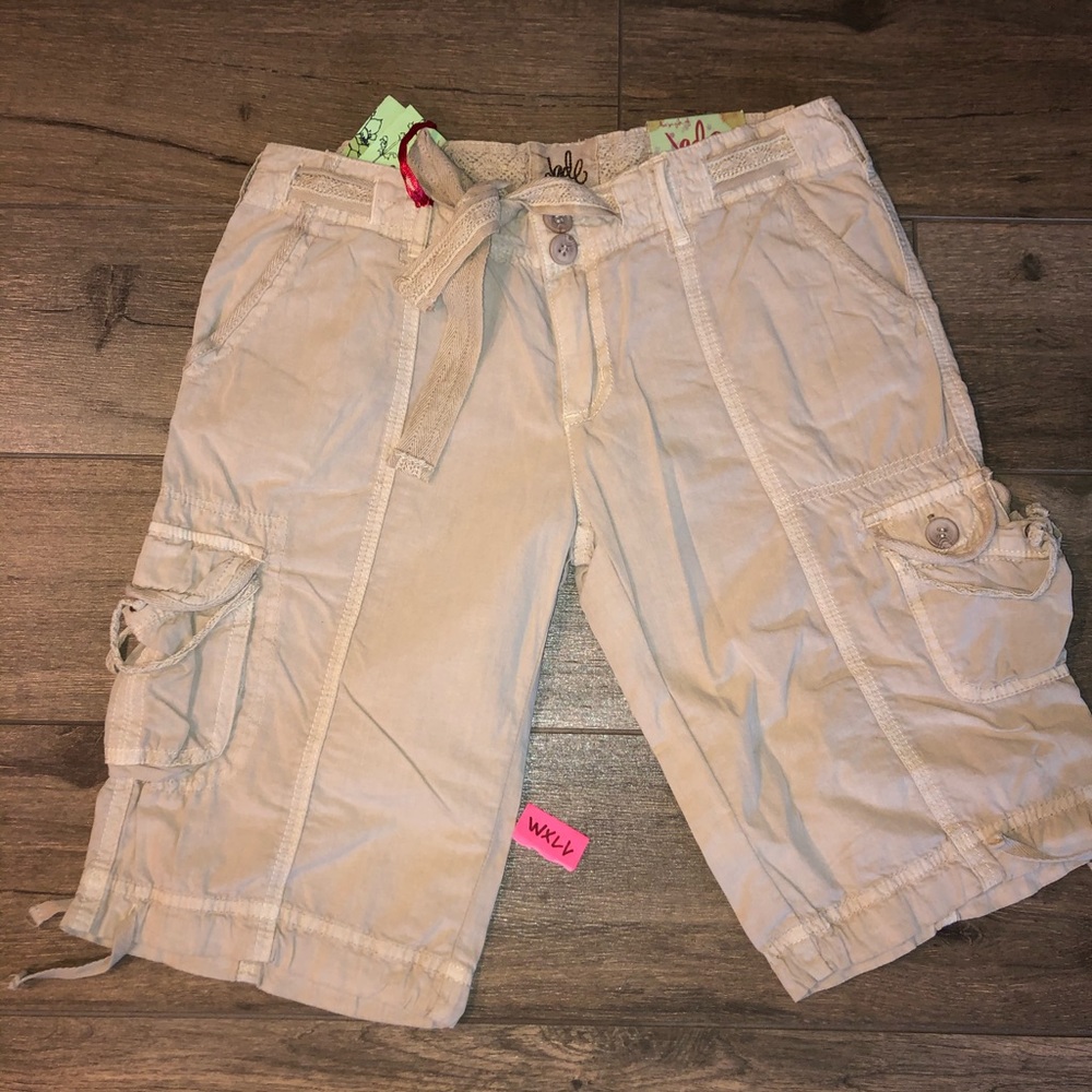 Jade Capri (Khaki) NWT Girls